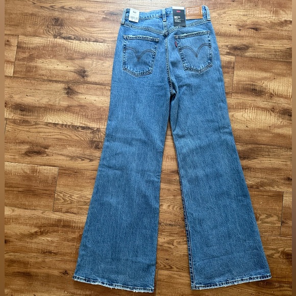 Levi's Ribcage Bell - Picture 2 of 3